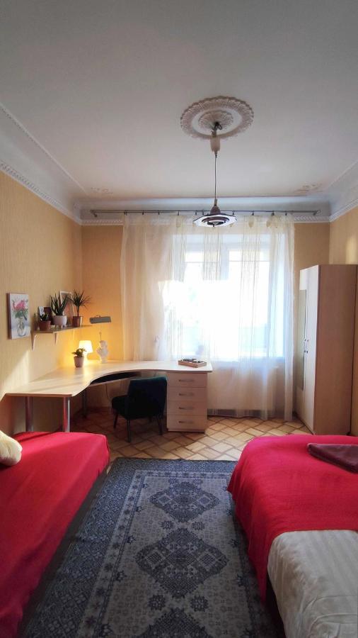 Cozy Room In Kaunas Bagian luar foto